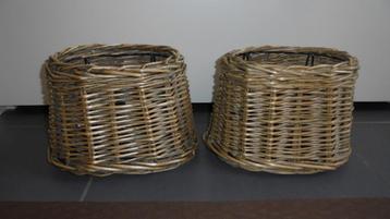 2 ovalen rieten lampenkappen 26x19H17cm beschikbaar voor biedingen