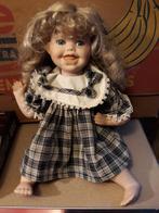 Mooie porseleinen pop, Ophalen, Zo goed als nieuw, Pop