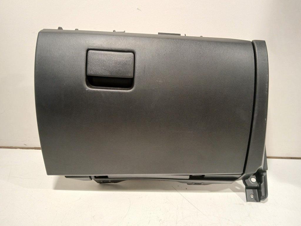 Dashboardkastje Mazda 3 serie, Auto-onderdelen, Dashboard en Schakelaars, Onderdelen@venauto.nl, Van der Ven Autorecycling B.V.