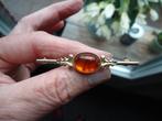 echt zilveren broche goud verguld klassiek met barnsteen 925, 4 tot 7 cm, Ophalen of Verzenden, Zo goed als nieuw, Met edelsteen