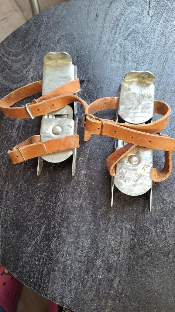 Antieke kinderschaatsen met dubbele ijzers, Ophalen of Verzenden, Gebruikt