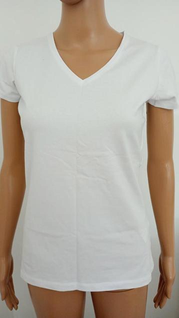 2x shirt wit 38 nieuw p.st.0.50 beschikbaar voor biedingen