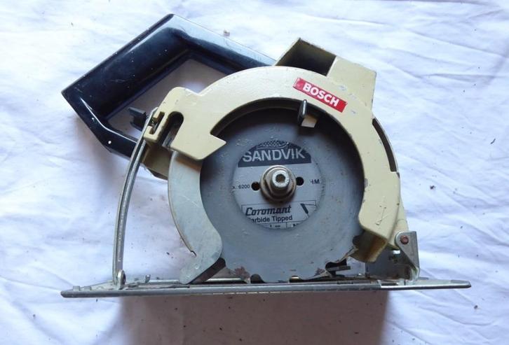 Zeer oude Bosch zaagmachine, Doe-het-zelf en Verbouw, Gereedschap | Zaagmachines, Gebruikt, Overige typen, 600 tot 1200 watt, 30 tot 70 mm