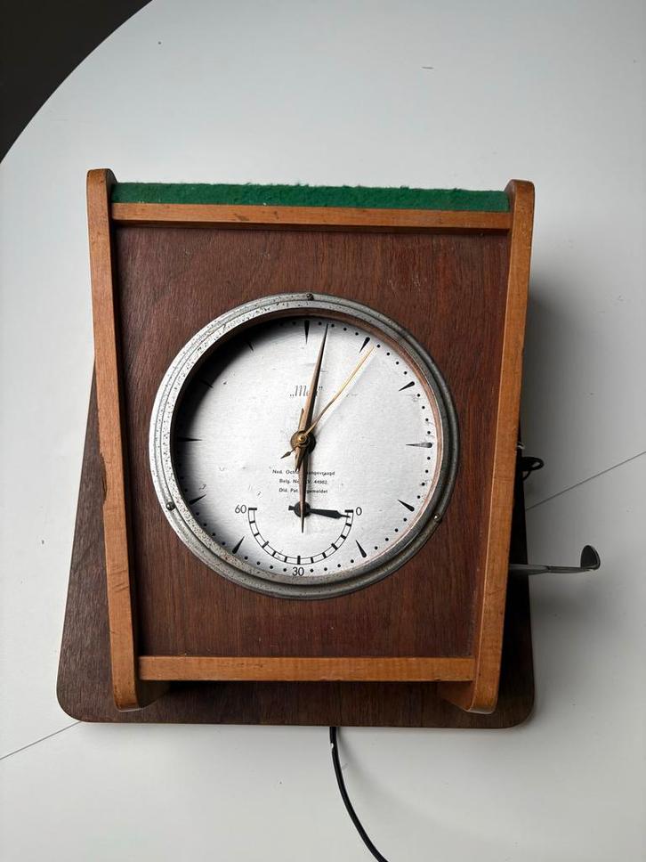 MEJA Biljart Klok - Werkend op Kwartjes, Sport en Fitness, Biljarten en Poolen, Gebruikt, Overige typen, Verzenden