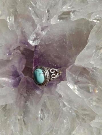 Mooie Turqueniet Ring Antique Plated.  beschikbaar voor biedingen