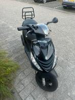 Zip scooter, Fietsen en Brommers, Scooters | Piaggio, Ophalen, Gebruikt, Zip, Benzine