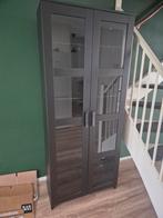 Zwarte vitrinekast, Huis en Inrichting, Ophalen, 50 tot 100 cm, Zo goed als nieuw, 150 tot 200 cm