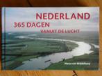 Nederland 365 dagen vanuit de lucht (744 pagina' s), Boeken, Kunst en Cultuur | Fotografie en Design, Ophalen of Verzenden, Zo goed als nieuw