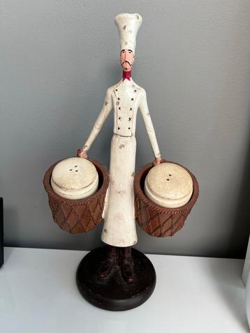 Kok met Zout en Peper Strooiers beschikbaar voor biedingen