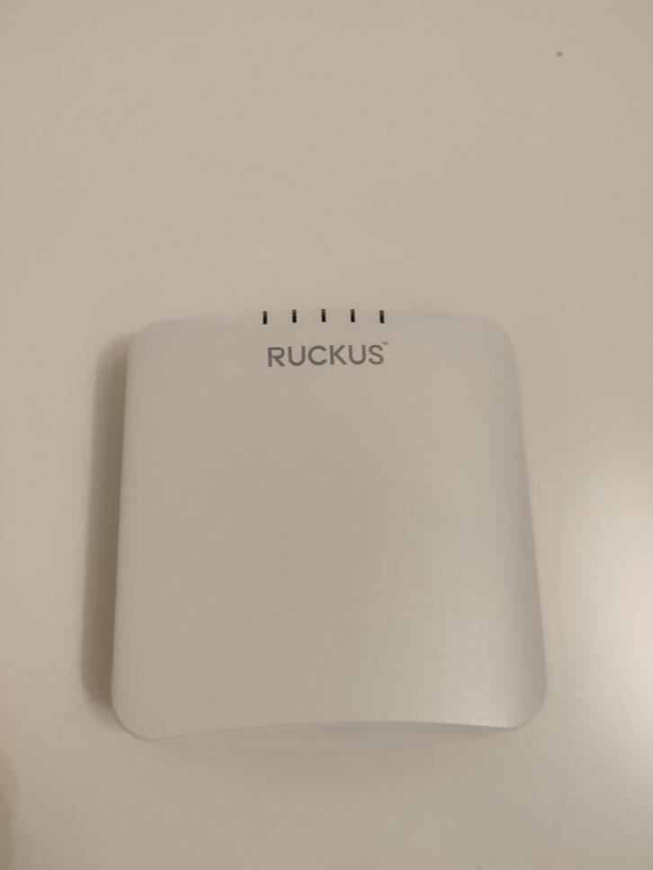 Ruckus R350 Access Point – WiFi 6, Computers en Software, Routers en Modems, Zo goed als nieuw, Router, Ophalen of Verzenden