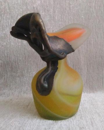 Roemeense glaskunst vaas oranje gesigneerd 15 cm hoog beschikbaar voor biedingen