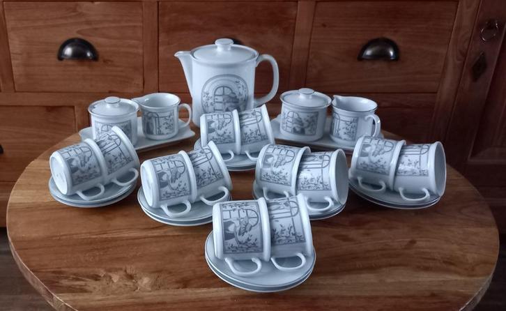 Douwe Egberts koffieservies - Monaco - 31 delig - wit/grijs, Huis en Inrichting, Keuken | Servies, Zo goed als nieuw, Compleet servies