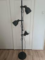 IKEA Hektar staande lamp met 3 spots, Huis en Inrichting, Lampen | Vloerlampen, Ophalen, Zo goed als nieuw, Metaal, 150 tot 200 cm