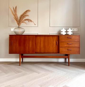 🤎 Vintage dressoir lowboard kast teak jaren 60 Deens design beschikbaar voor biedingen