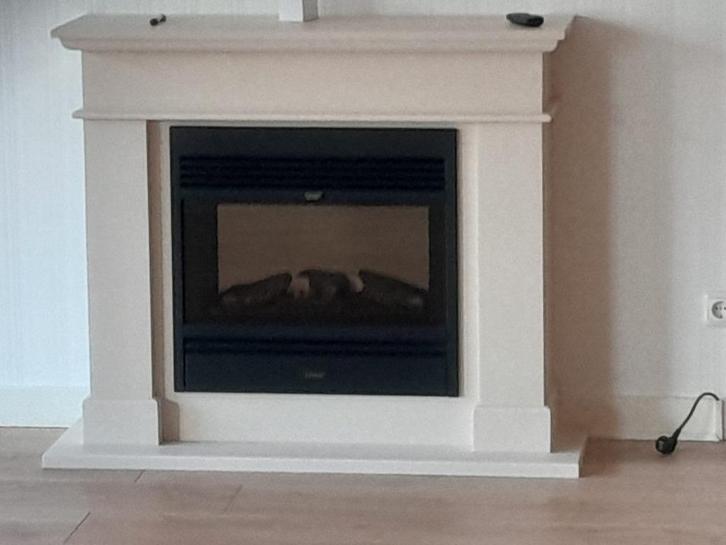 Faber elektrische inbouwhaard incl.natuurstenen ombouw., Huis en Inrichting, Kachels, Zo goed als nieuw, Vrijstaand, Overige soorten