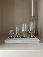 Antiek Glas met verzilverde Voet - Elegant Design, Antiek en Kunst, Antiek | Glas en Kristal, Ophalen of Verzenden