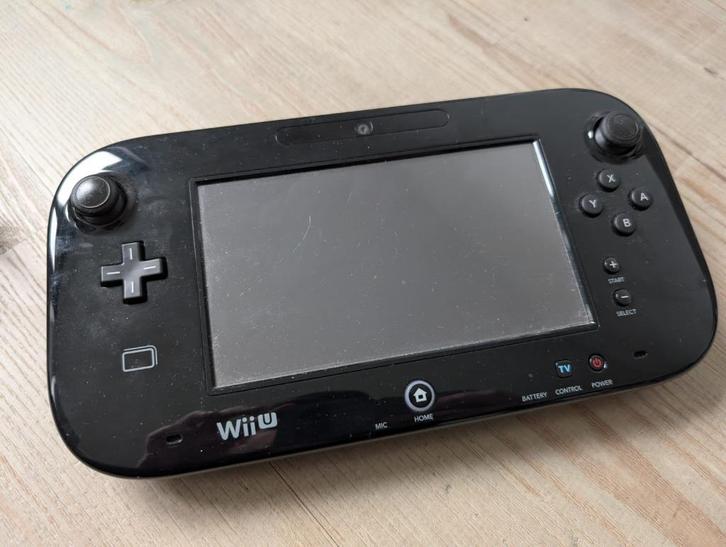 Wii U (incl. kabels & BigBen oplaadstation & 4 plus remotes), Spelcomputers en Games, Spelcomputers | Nintendo Wii U, Gebruikt