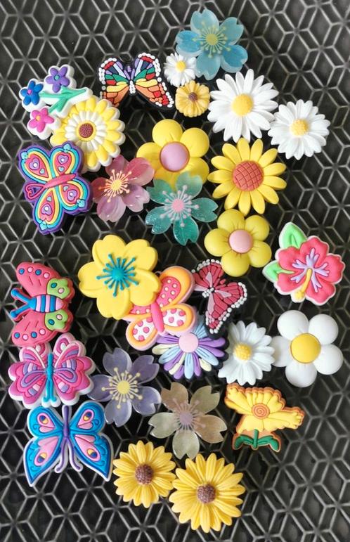 5: Vlinders & Bloemen Schoenbedels Charms voor de Crocs, Verzamelen, Speldjes, Pins en Buttons, Nieuw, Ophalen of Verzenden