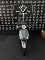 TYM vespa look, Ophalen, Zo goed als nieuw, Benzine, Vespa