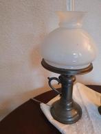 Tinnen lamp met melkglas kap en glazen pijp, Huis en Inrichting, Ophalen, Gebruikt, Glas, Minder dan 50 cm