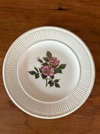 2 Wedgwood Briar Rose gebaksbordje Ø 16 cm, Huis en Inrichting, Keuken | Servies, Ophalen of Verzenden, Gebruikt, Aardewerk, Wedgwood