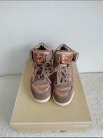 Michael Kors Sleehak Sneakers Maat 35, Kleding | Dames, Schoenen, Michael Kors, Ophalen of Verzenden, Sneakers of Gympen, Gedragen