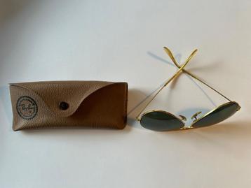 Ray-ban zonnebril beschikbaar voor biedingen