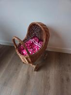 Rieten poppenwagen met dekbedje, Ophalen