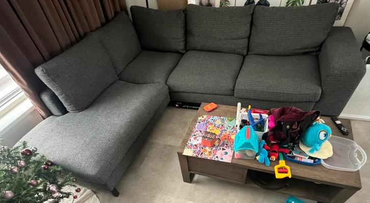 Grijze hoekbank - Vierpersoons of meer, Huis en Inrichting, Banken | Bankstellen, Gebruikt, Hoekbank, Vierpersoons of meer, 250 tot 300 cm