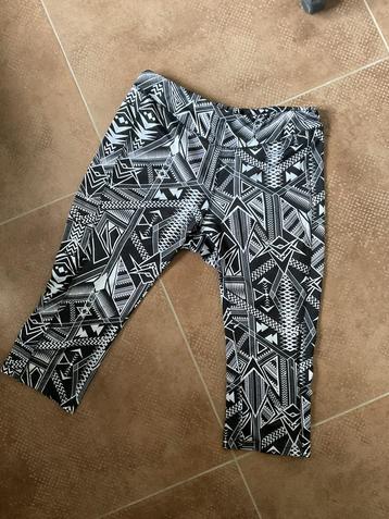 Sport legging zwart-wit (large) beschikbaar voor biedingen