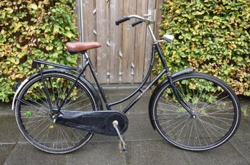 Damesfiets omafiets zwart frame=56cm 28 inch beschikbaar voor biedingen