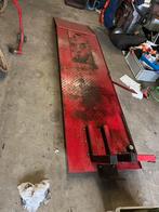 Motor/scooter hefbrug, Motoren, Ophalen