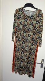 Groene jurk met bloemenprint - Maat XXL, Maat 42/44 (L), Ophalen of Verzenden, Onbekend, Zo goed als nieuw