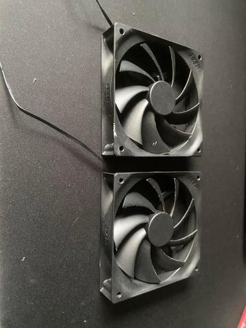 2x NZXT Case Fans - Zonder RGB beschikbaar voor biedingen