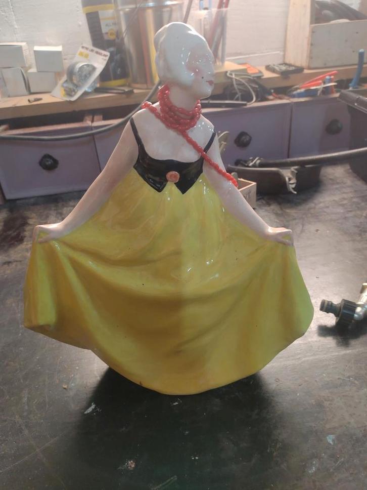 Vintage L. Leyritz Keramische Dame, Antiek en Kunst, Antiek | Keramiek en Aardewerk, Ophalen of Verzenden