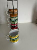 Leuke retro mokjes in rek, Huis en Inrichting, Keuken | Servies, Ophalen of Verzenden, Zo goed als nieuw, Overige stijlen, Kop(pen) en/of Schotel(s)