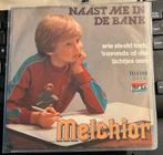 Melchior - Naast Me In De Bank (Vinyl Single), Gebruikt, 7 inch, Single, Ophalen of Verzenden