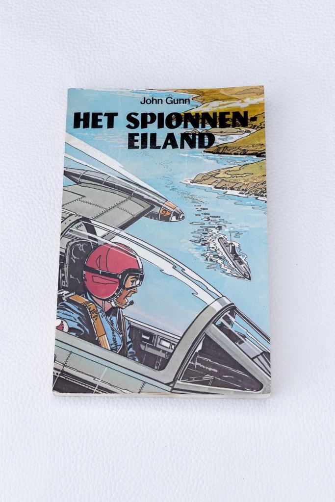 Het Spionneneiland - John Gunn, Boeken, Kinderboeken | Jeugd | 10 tot 12 jaar, Gelezen, Fictie, Ophalen of Verzenden