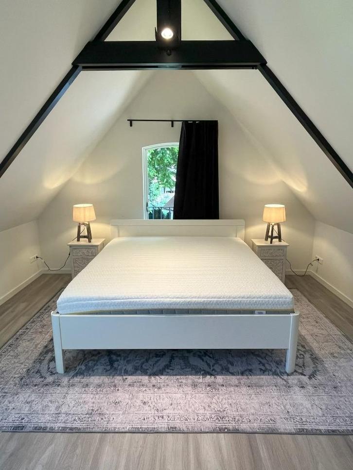 Goossens Verto Bedframe + Dwarsbalkenset + Matras, Huis en Inrichting, Slaapkamer | Bedden, Zo goed als nieuw, Tweepersoons, 180 cm