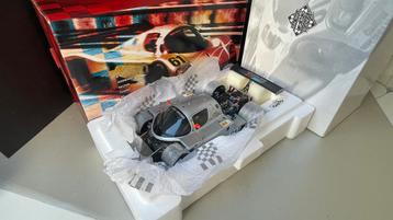 Exoto Mercedes Benz Sauber C9 #61 RLG 18195 PDJ beschikbaar voor biedingen