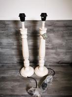 Twee wit houten tafellampen, Zo goed als nieuw, 50 tot 75 cm, Ophalen