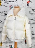 Moncler ivory winterjas jas meisje maat 10 NIEUW (595 euro), Moncler EU, Moncler, Nieuw, Moncler