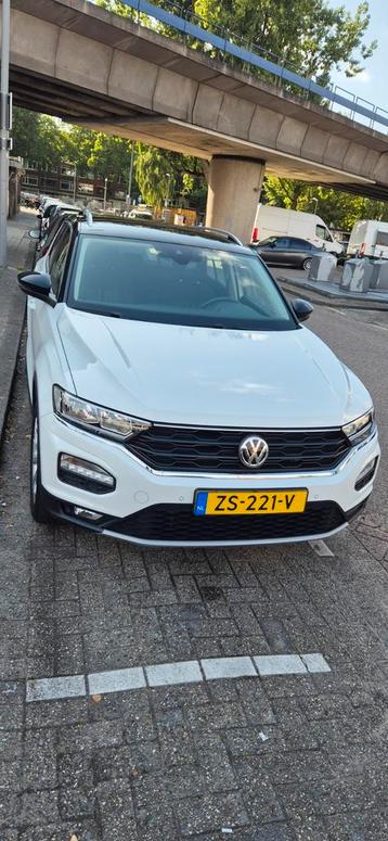 Volkswagen T-ROC Style Business 1.5 110 kW / 150 pk TSI  beschikbaar voor biedingen