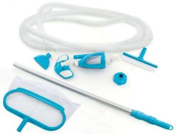 INTEX SCHOONMAAKSET - - 10 EURO beschikbaar voor biedingen