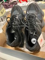 NIEUW. New Balance U 9060 NRI Mat 45, Ophalen of Verzenden, Zo goed als nieuw