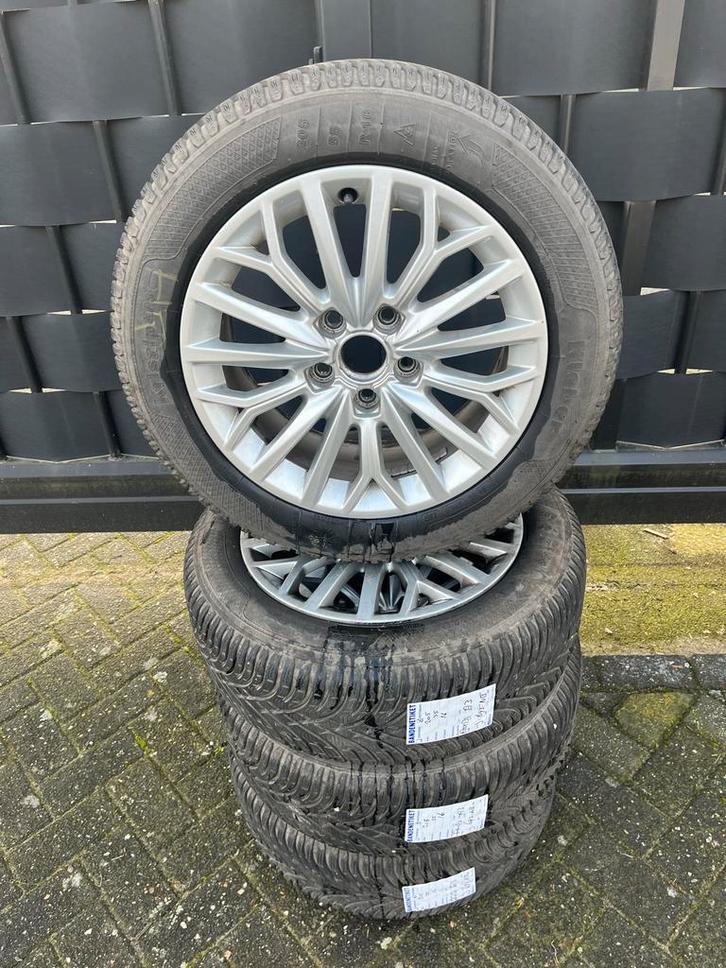 Audi A3 ( 2016)  16 “ velgen + winterbanden 7 mm, Auto-onderdelen, Banden en Velgen, Banden en Velgen, Winterbanden, 16 inch, 205 mm