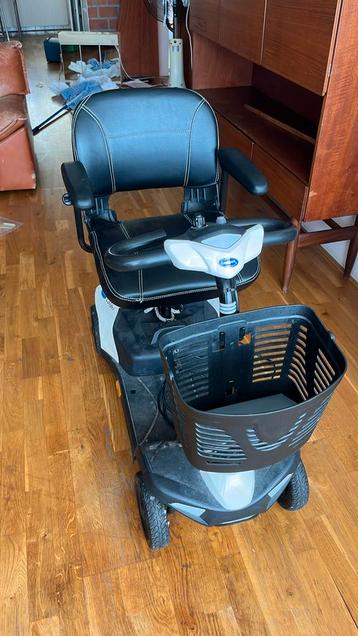 Scootmobiel Invacare Colibri beschikbaar voor biedingen