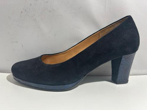 Gabor, maat 37,5 klassieke zwarte pumps met modern tintje, Kleding | Dames, Schoenen, Zo goed als nieuw, Schoenen met hoge hakken