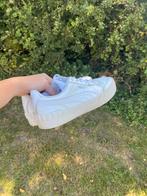 Puma Sneakers, Wit, Ophalen of Verzenden, Sneakers of Gympen, Gedragen