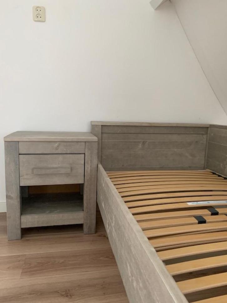 Kinderbed Luna (bedbank incl. nachtkastje), Kinderen en Baby's, Kinderkamer | Bedden, Zo goed als nieuw, 180 cm of meer, 85 tot 100 cm